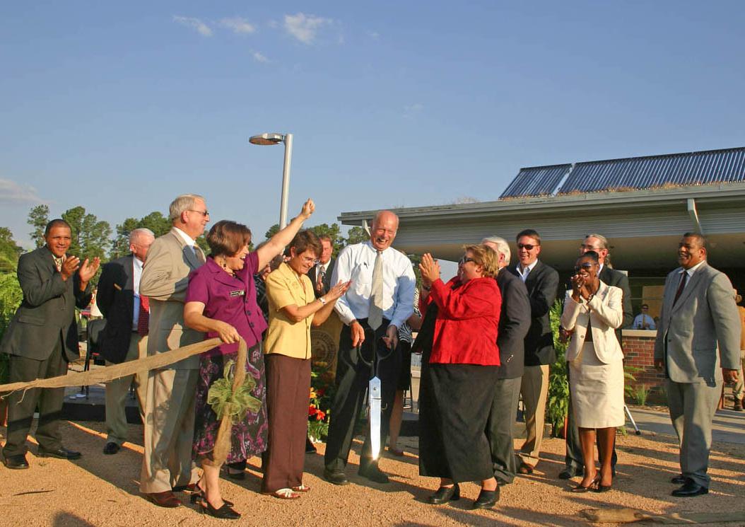 Read the full story, 推荐正规买球平台, Chatham celebrate new green buildings